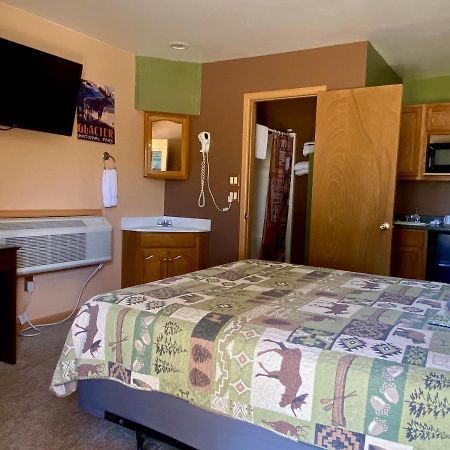Moosehead Lodge Rangely Экстерьер фото