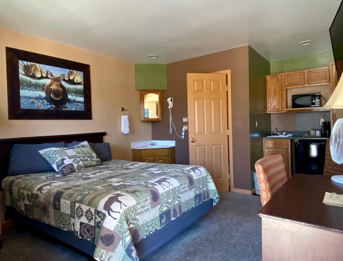 Moosehead Lodge Rangely Экстерьер фото